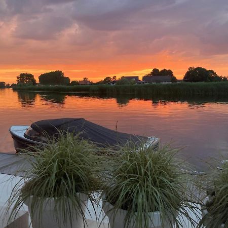 B&B Ganzendiep Aan Het Water Grafhorst Exterior photo